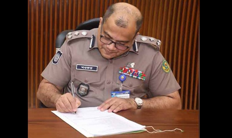 সরকারি দলের নাম ব্যবহার করলেও চাঁদাবাজরা রক্ষা পাবে না: সিএমপি কমিশনার