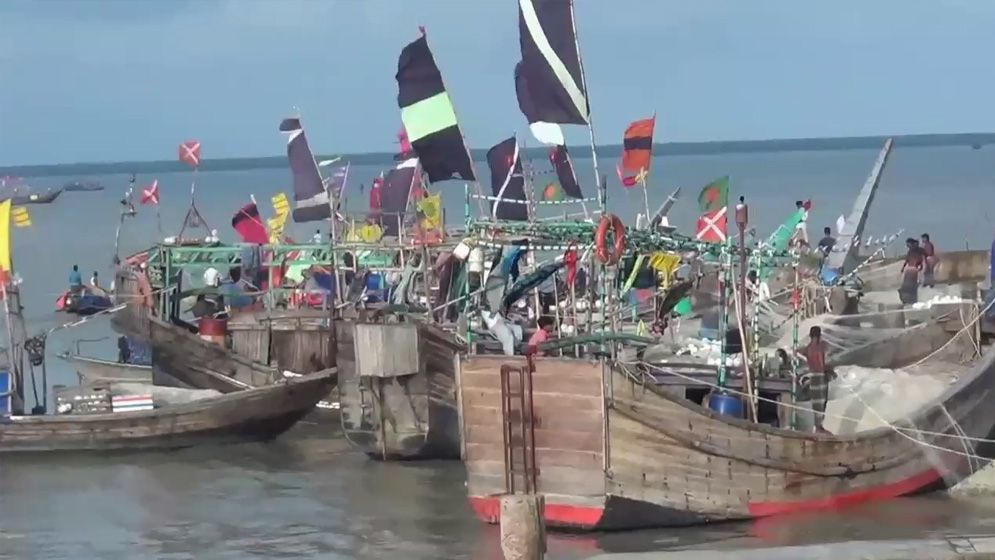 ১১ জুন পর্যন্ত সাগরে মাছ ধরা নিষেধ, ভোলার ৬৫ হাজার জেলের জন্য খাদ্য সহায়তা সরকারের