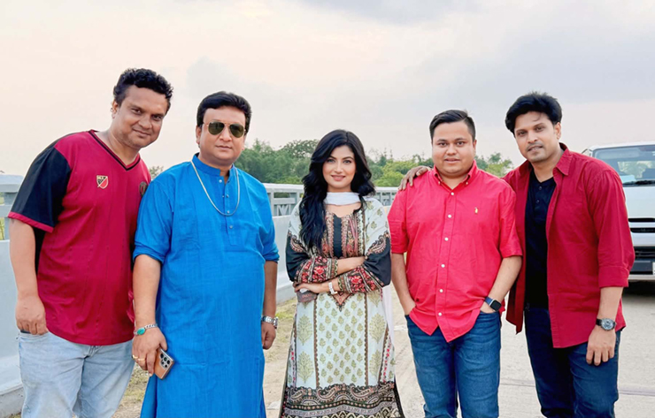 ঈদে আসছে একক নাটক ‘হিয়ার মাঝে’