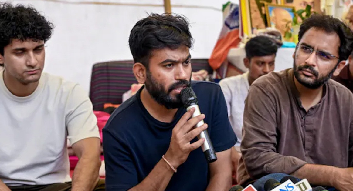 শিক্ষামন্ত্রীর পদত্যাগেও শান্ত নয় সিজেপি, এবার সামনে আনল যেসব দাবি