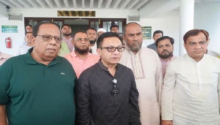 জনগণের ভোগান্তি কমাতে সরকার নিরলসভাবে কাজ করে যাচ্ছে: বাণিজ্যমন্ত্রী