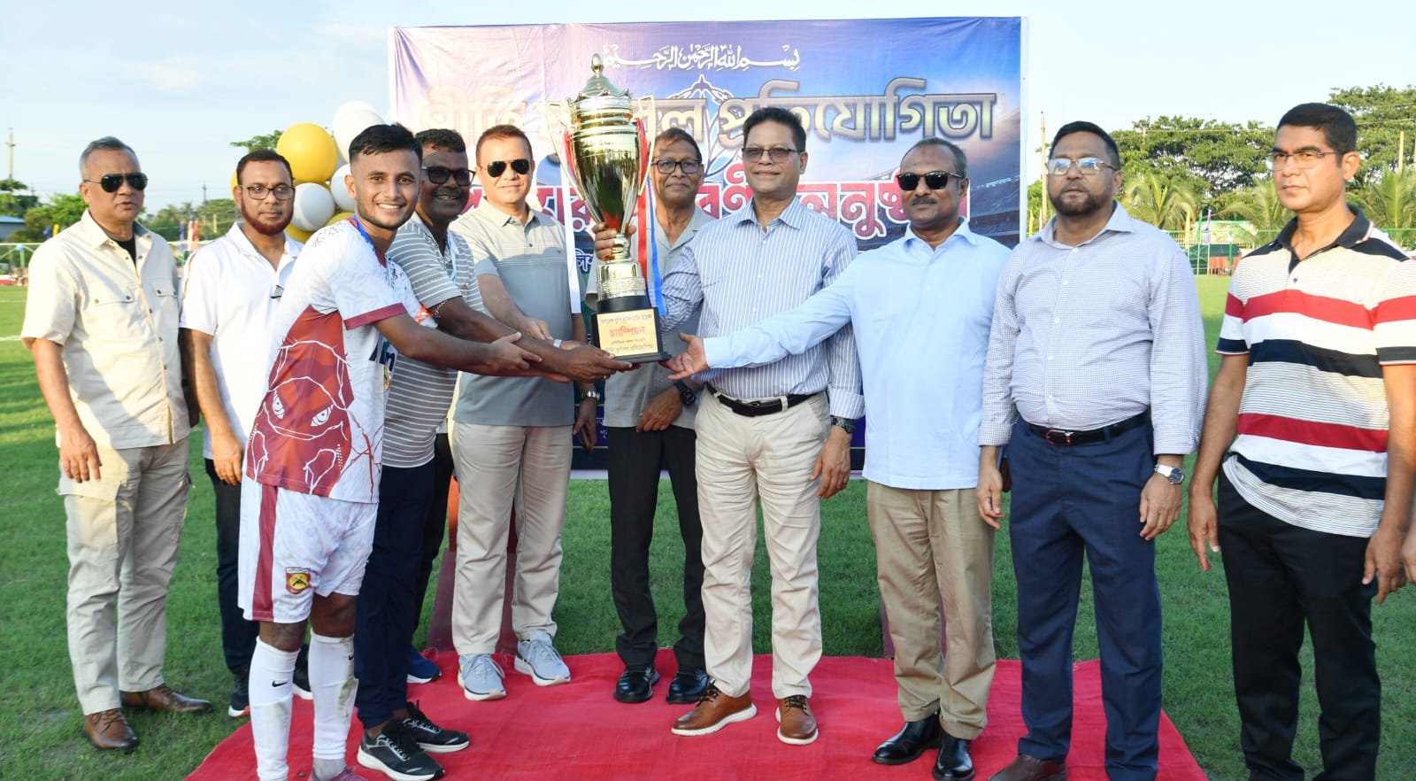 খেলাধুলা যুবসমাজকে মাদক ও অপরাধমূলক কর্মকাণ্ড থেকে বিরত রাখে: আইজিপি