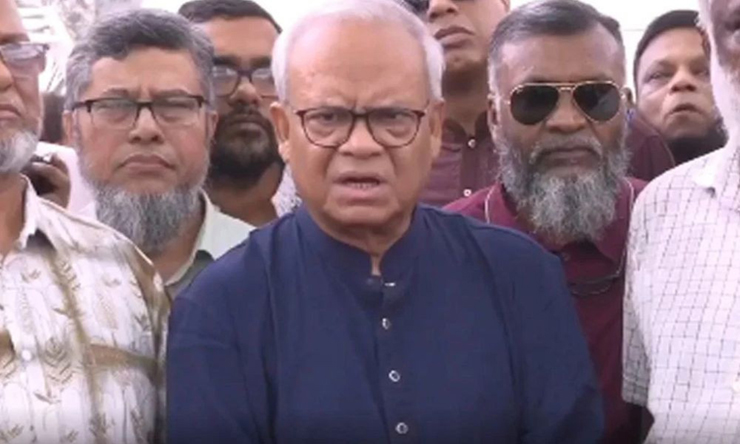 সরকারকে ব্যর্থ করতে দেশের বিরুদ্ধে একটি দল চক্রান্ত করছে: রিজভী