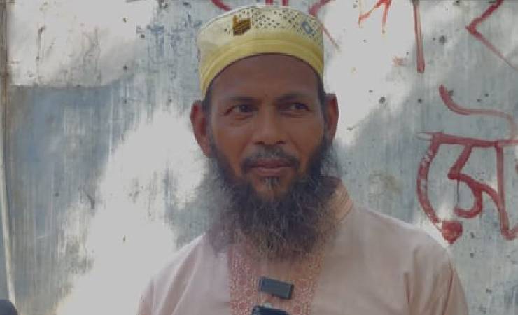 ৩৬ বছর পর বই খাতায় ফেরা, ৫৪ বছরে এসএসি পাস আকবর