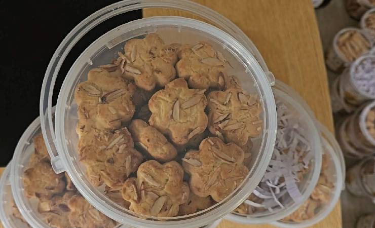 শ্রীপুরে কাঁঠাল দিয়ে তৈরি হচ্ছে বিস্কুট