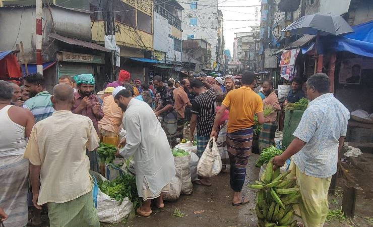১৯ বছরেও বাস্তবায়ন হয়নি সরকারি কাঁচাবাজার, যানজটে নাকাল বগুড়াবাসী