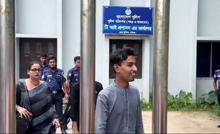 ২১ ঘণ্টা নাটকীয়তার পর মুক্তি পেলেন সেই মাহদী