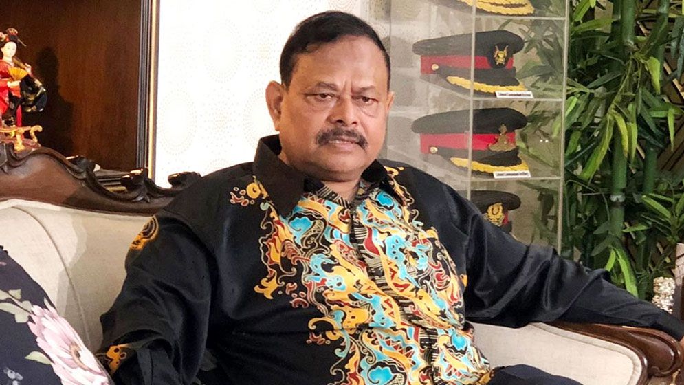সাবেক সেনাপ্রধান আজিজকে ফেরাতে ইন্টারপোলে রেড নোটিশ জারির আবেদন