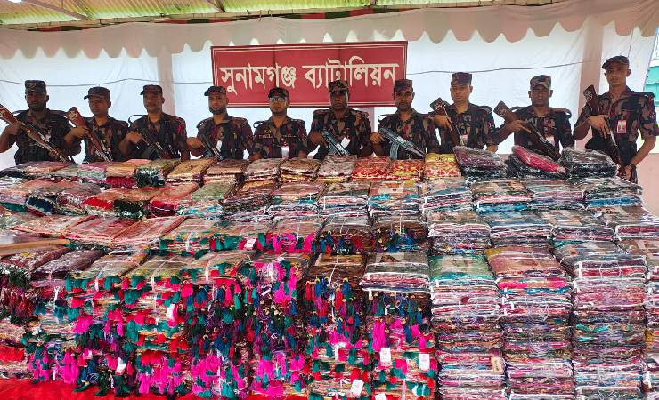সুনামগঞ্জে সাড়ে ৩ কোটি টাকার ভারতীয় শাড়ি জব্দ