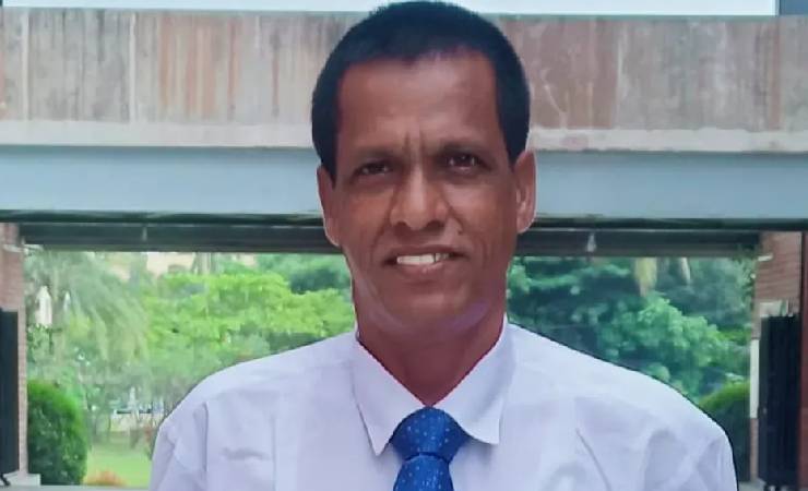 ৫৯ বছর বয়সে অনার্স পাস করলেন শ্রীপুরের সেই বেলায়েত শেখ