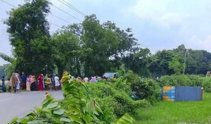 গাজীপুরে সিএনজি-কাভার্ড ভ্যানের মুখোমুখি সংঘর্ষে নিহত ২, আহত ৩