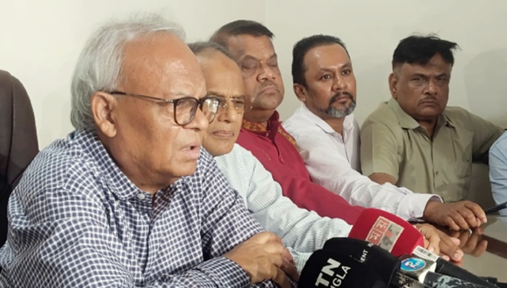 লংমার্চের নামে বিরোধী দল ষড়যন্ত্রের পথ বেছে নিয়েছে: রিজভী