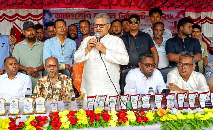 বাবুরচর উচ্চ বিদ্যালয় সরকারিকরণের আশ্বাস এমপি শহিদুল ইসলামের