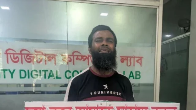 ‘তুই বাচ্চা হারাইছিস, আমি কী করব?’—সন্তান হারানো বাবাকে পুলিশ