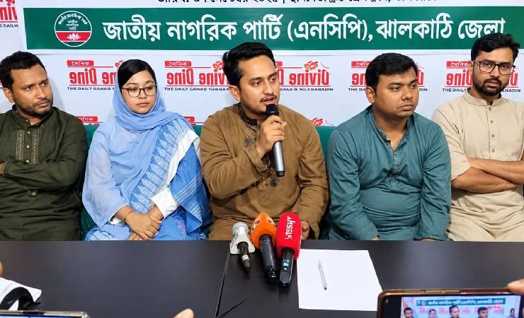 শেখ হাসিনাকে বিমানবন্দর থেকে ফাঁসির কাষ্ঠে নিতে জুলাই শহীদদের পরিবারই যথেষ্ট: সারজিস আলম