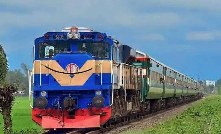 নড়াইলে ট্রেনে কাটা পড়ে অজ্ঞাত ব্যক্তি নিহত