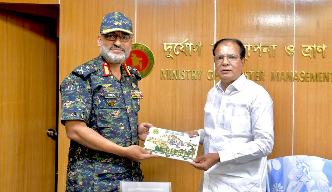 রাজধানীতে দুর্যোগ মোকাবিলায় ১ লাখ প্রশিক্ষিত স্বেচ্ছাসেবী প্রস্তুত রাখার পরিকল্পনা