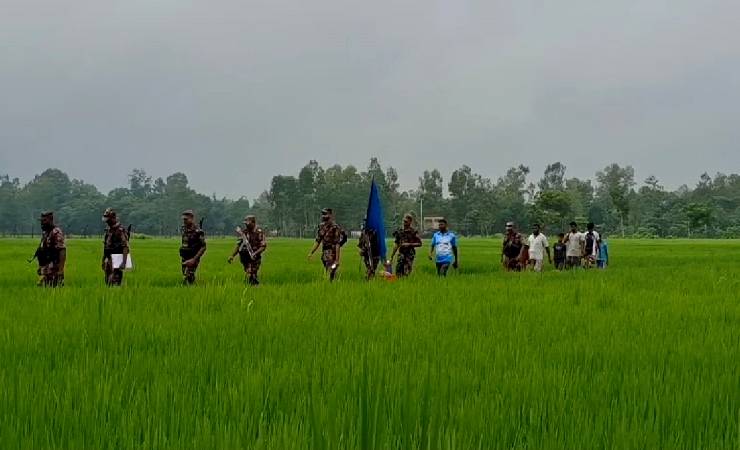 ঠাকুরগাঁও সীমান্তে বিএসএফের গুলিতে নিহত বাংলাদেশির মরদেহ হস্তান্তর