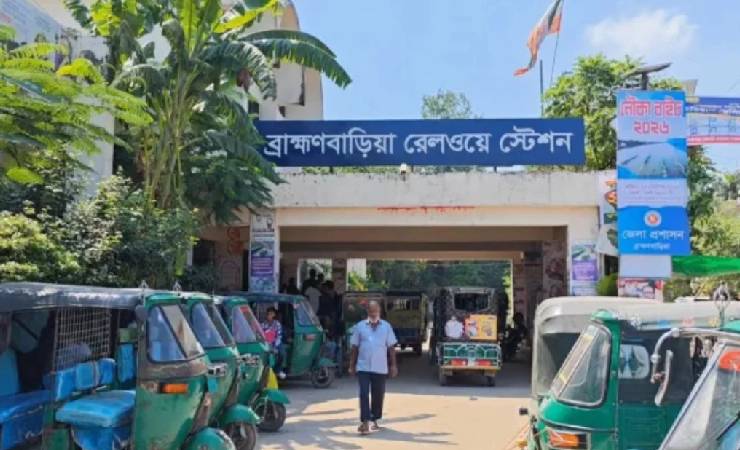 যুবদল নেতার ফোন না ধরায় রেলওয়ের দুই স্টাফকে মারধরের অভিযোগ