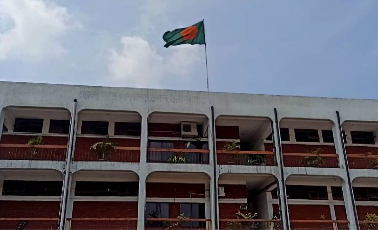 ঠাকুরগাঁওয়ে বিয়ের প্রলোভনে স্কুলছাত্রীকে অপহরণ ও ধর্ষণ, যুবকের যাবজ্জীবন
