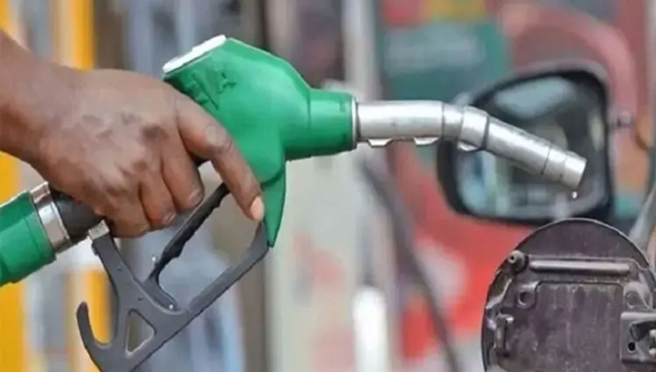 জ্বালানি তেলের দাম লিটারে ২০ টাকা বাড়ল সরকার
