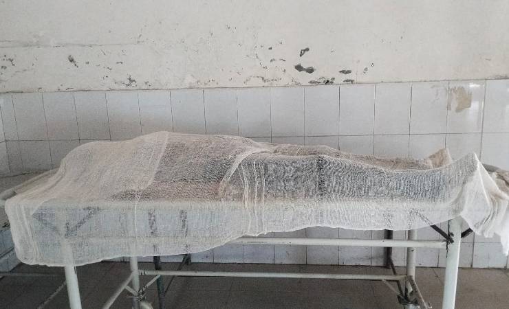 টঙ্গীতে কাভার্ডভ্যানের চাপায় মা-ছেলে নিহত