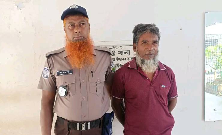 জামালপুরে বাজিতে জীবন্ত পাখি ছিঁড়ে চিবিয়ে খাওয়ার অভিযোগে অটোচালক আটক