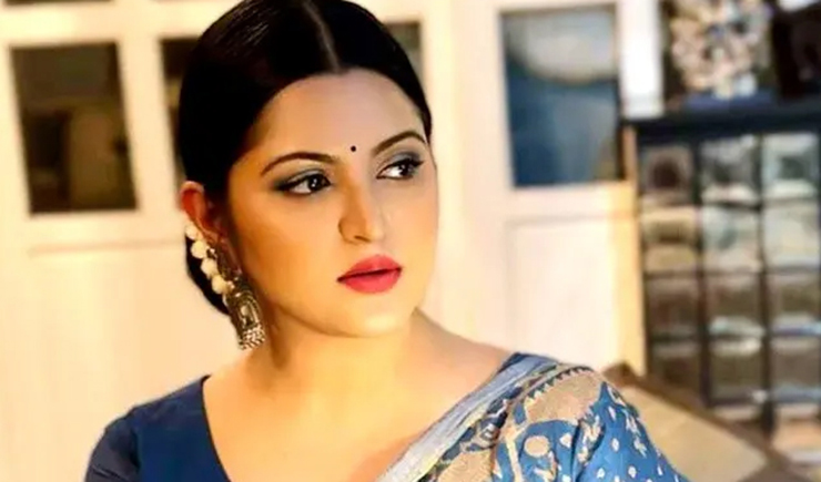 এআই দিয়ে তৈরি আপত্তিকর ভিডিও নিয়ে ক্ষুব্ধ পরীমনি, লাইভে দিলেন কড়া জবাব