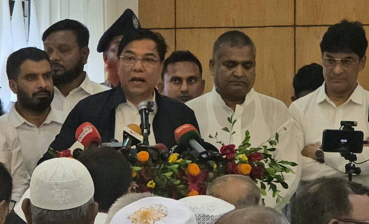 পলাতক হাসিনা ডিসেম্বরে দেশে ফিরবেন এটা হাস্যকর কথা: বিমানমন্ত্রী